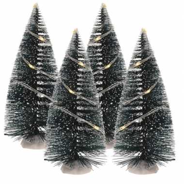 Kerstdorp onderdelen 4x kleine kerstboom 15 cm met led verlichting